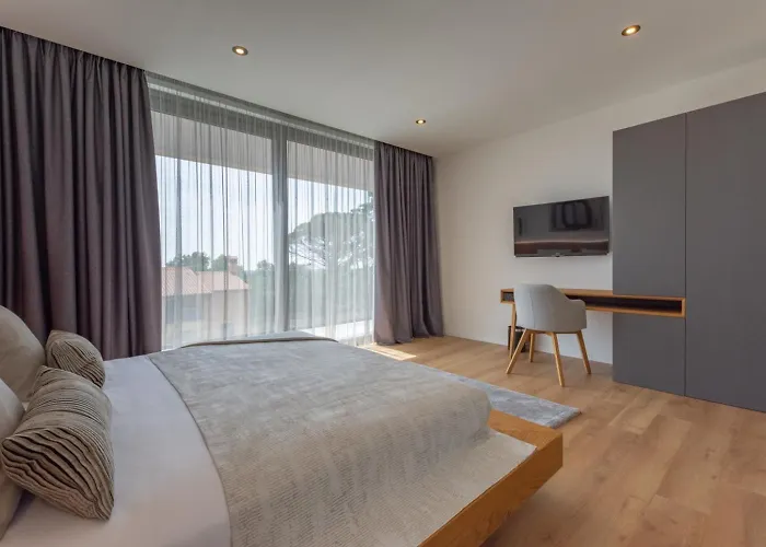 Valpinia * Martinski