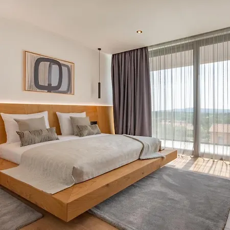 Valpinia For 8 People In Labin - Rabac With 40 M2 Heated Pool, Indoor Jacuzzi & Sauna * Martinski