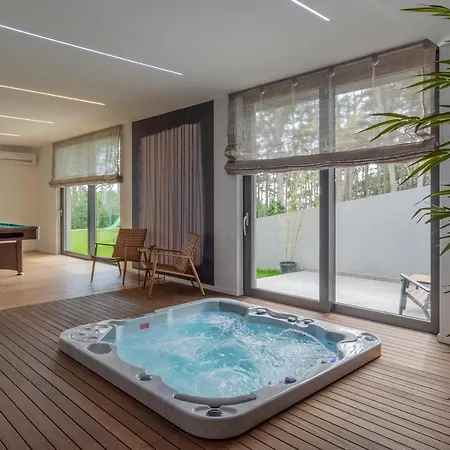 Valpinia For 8 People In Labin - Rabac With 40 M2 Heated Pool, Indoor Jacuzzi & Sauna Martinski