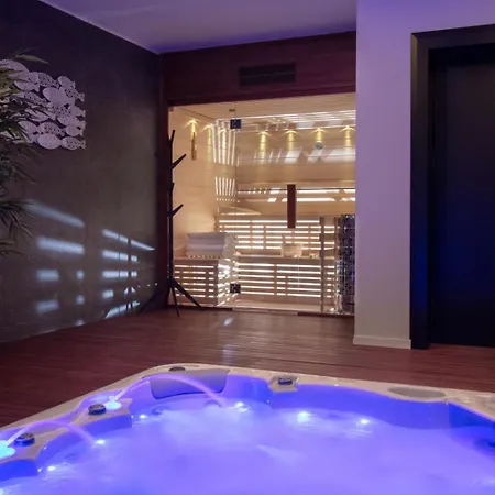 Valpinia Luxury In A Quiet Location With Pool, Sauna, Jacuzzi And Large Garden