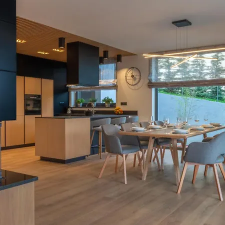 Willa Valpinia Luxury In A Quiet Location With Pool, Sauna, Jacuzzi And Large Garden *