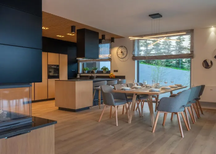 Villa Valpinia For 8 People In Labin - Rabac With 40 M2 Heated Pool, Indoor Jacuzzi & Sauna *