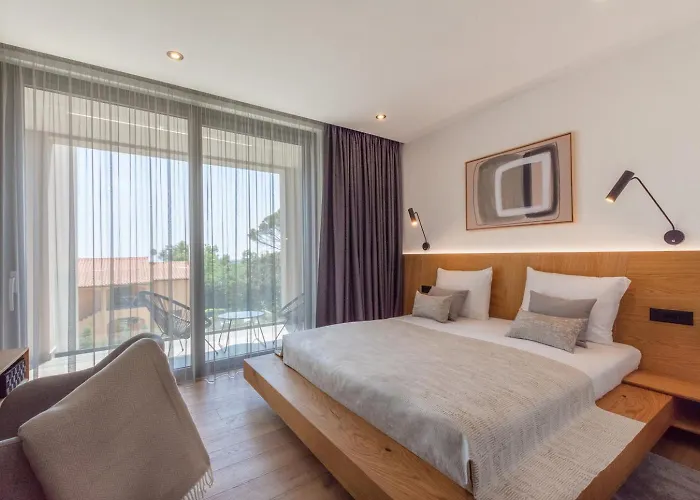 Villa Valpinia For 8 People In Labin - Rabac With 40 M2 Heated Pool, Indoor Jacuzzi & Sauna